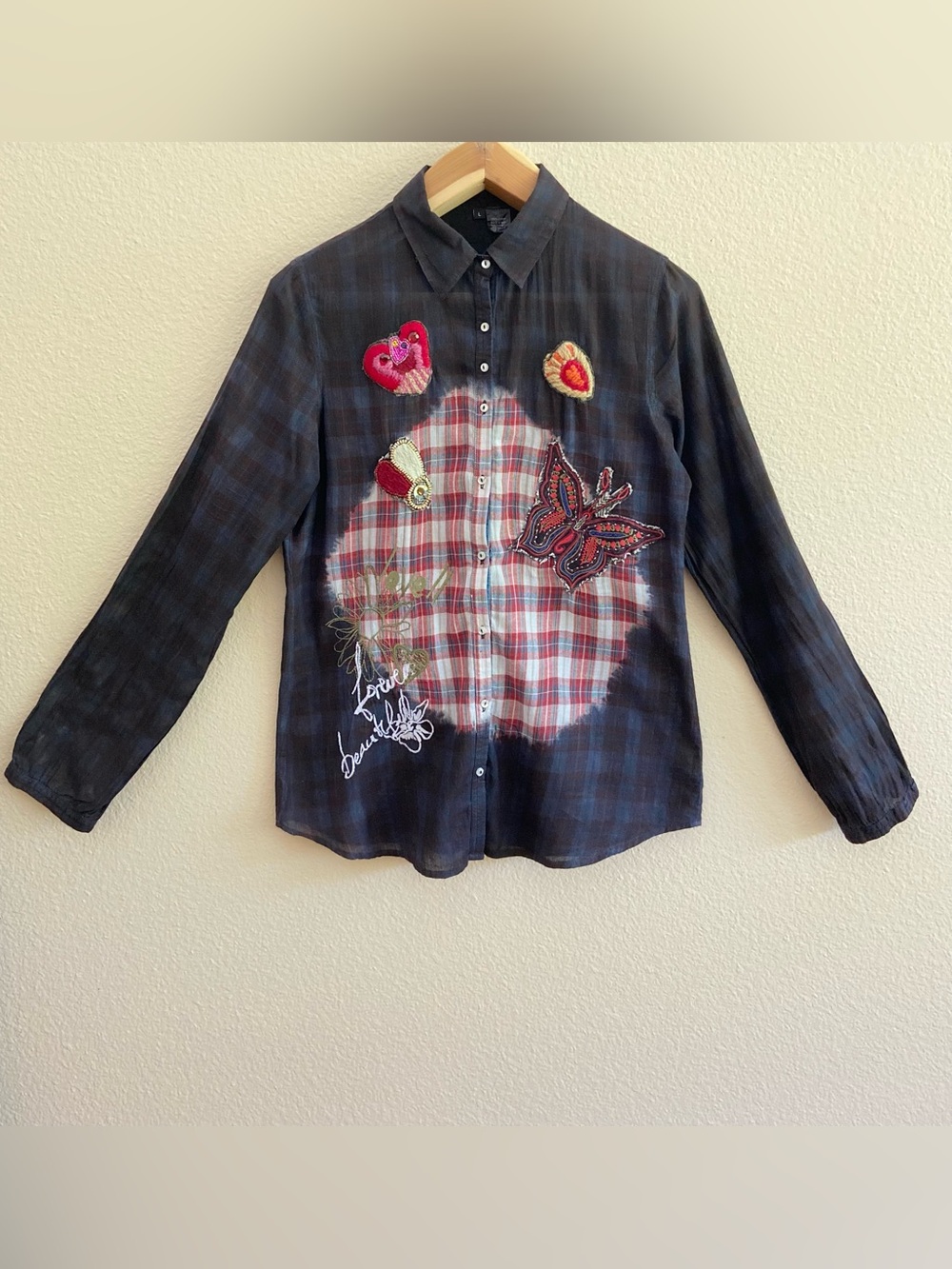 Top / Shirt - Desigual - Woman’s Large - Long-Sleeve - Button-Down 
Embellished